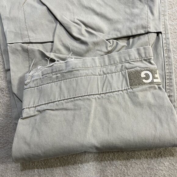 Marithe Francois Girbaud Cargo Pants Mens Size 42 Beige Adjustable Straps Y2K - Picture 8 of 16